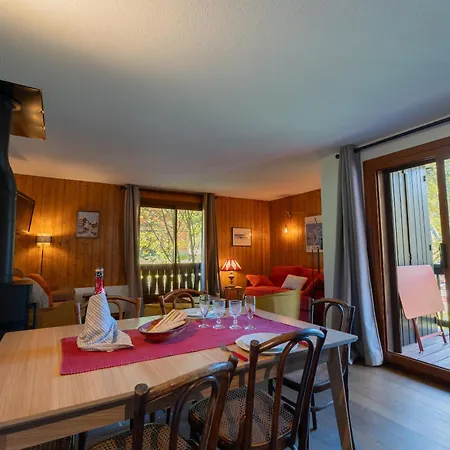 T4 Familial A Chamonix, Avec Parking Et Pres Des Grand Montets *