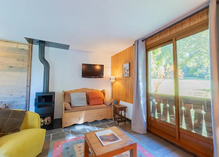 Apartment T4 Familial A Chamonix, Avec Parking Et Pres Des Grand Montets *