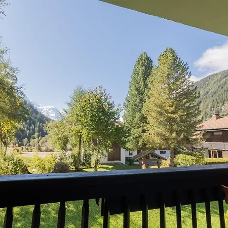 T4 Familial A Chamonix, Avec Parking Et Pres Des Grand Montets Lägenhet Chamonix